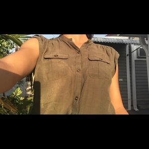OLIVE BUTTON DOWN POCKET BLOUSE